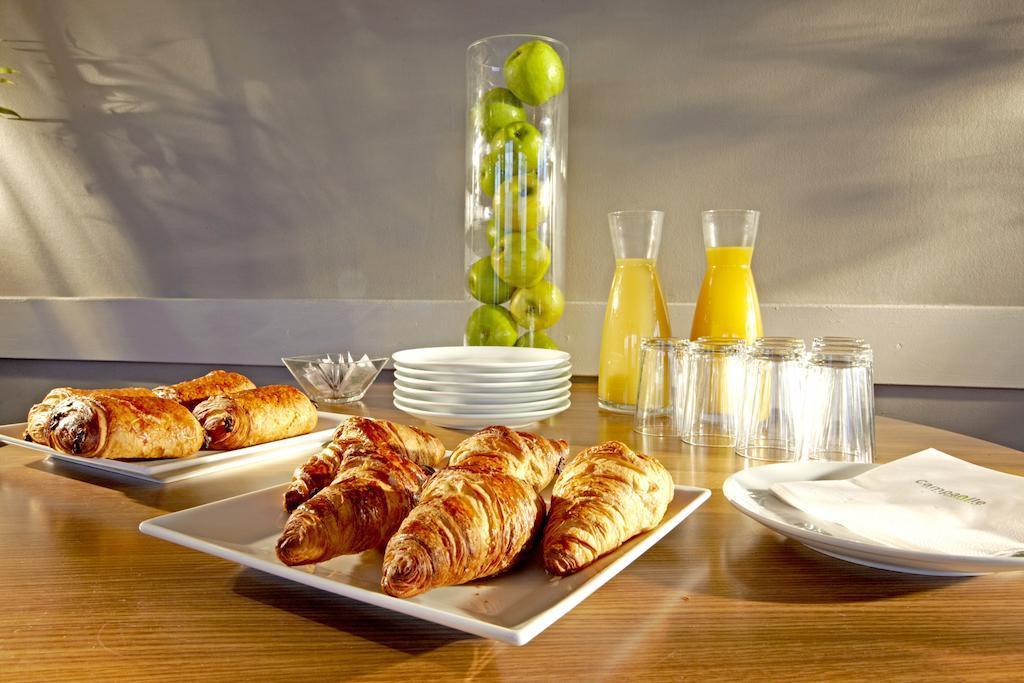 Hotel Campanile Paris Ouest -