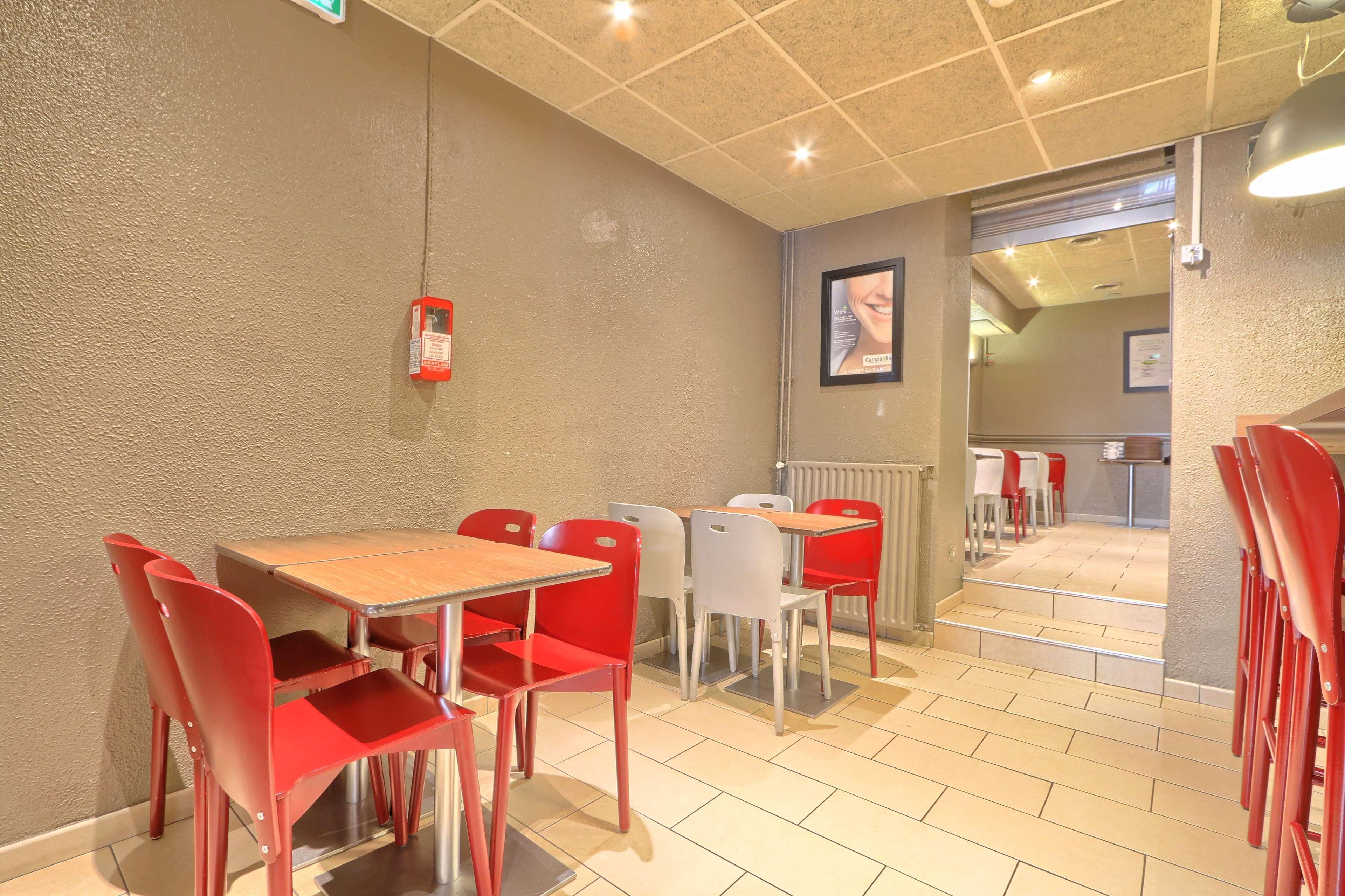 Campanile Paris Ouest - Hotel