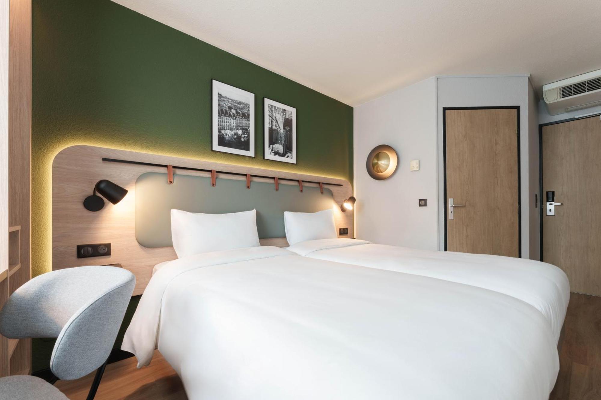 Campanile Paris Ouest -
