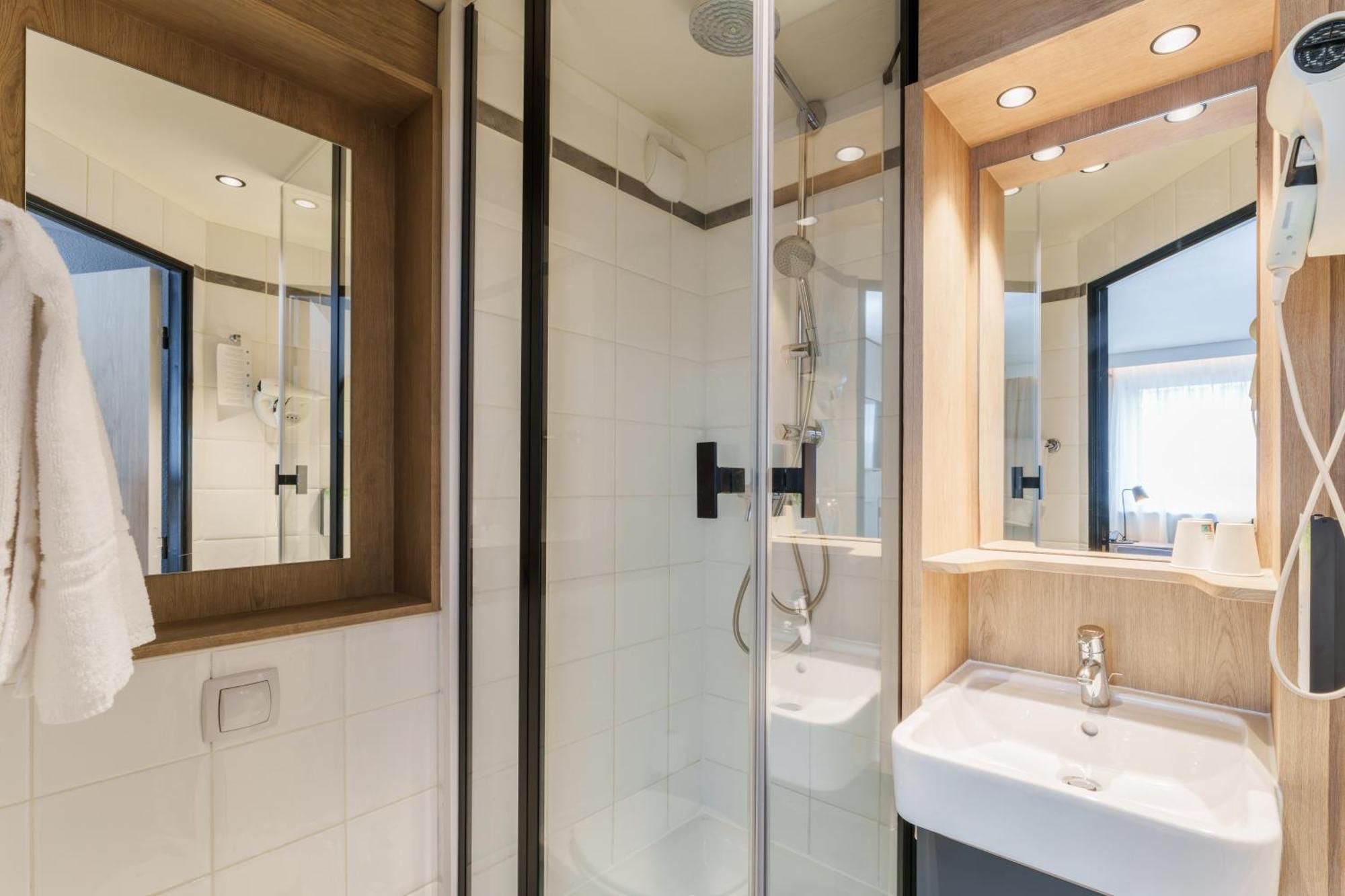 Hotel Campanile Paris Ouest -